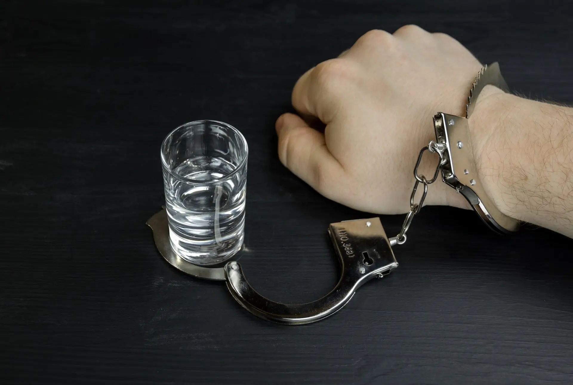 Typowe Zachowania Alkoholika: Jak Rozpoznać Problem Alkoholowy?